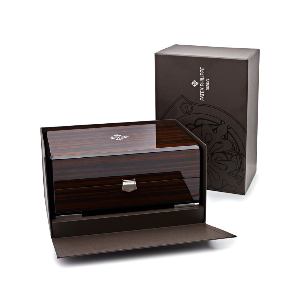 Patek Philippe Nautilus 5711/1A-014 “Olive Green”